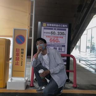 老板介绍的尺寸还不错，挺欢松的
