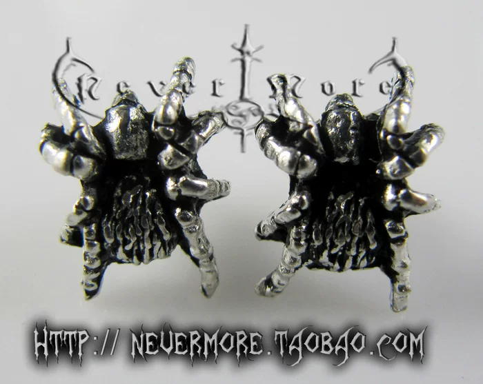 Британский бренд A Alchemy Gothic Gothic Rock серьги E169 - Черная вдова паук (Spossed)