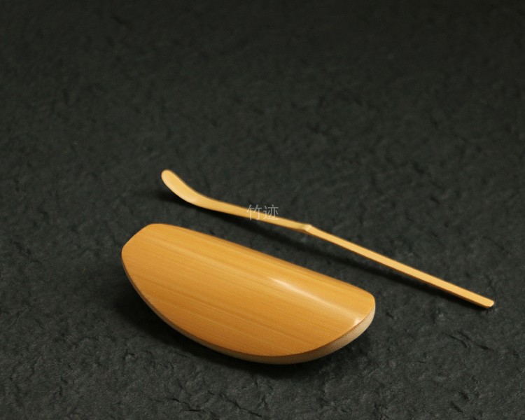 Handcrafted Finely Polished Old Jade Bamboo Horseshoe-Shaped Tea Scoop, Tea Spoon, Tea Stirrer, Six Gentlemen Set, Bamboo Tea Accessories — تصویر 1