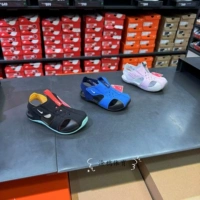 Nike, детский летний дышащий нескользящий легкий самолет подходит для мужчин и женщин на липучке, сумка для техники, босоножки, закрытый носок