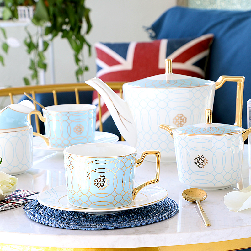 European style afternoon tea tea set suit English coffee cup gold plated ipads porcelain teapot home coffee set with a small key-2 luxury