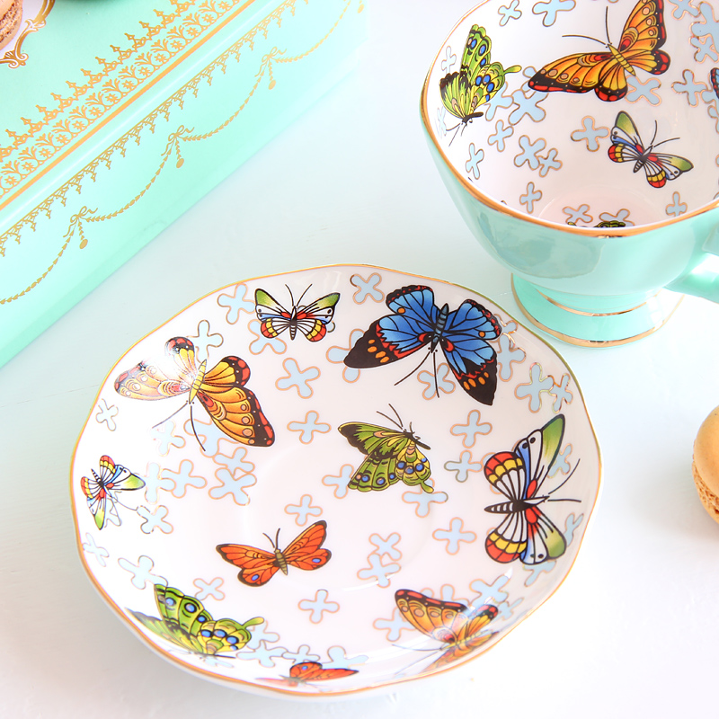 Goods to transport ipads porcelain coffee cup suit European American English afternoon tea set small key-2 luxury pottery red tea cups and saucers