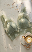 Yiwei buyer French lace without steel ring thin cup V-shaped girl sexy lace edge summer bra four-color