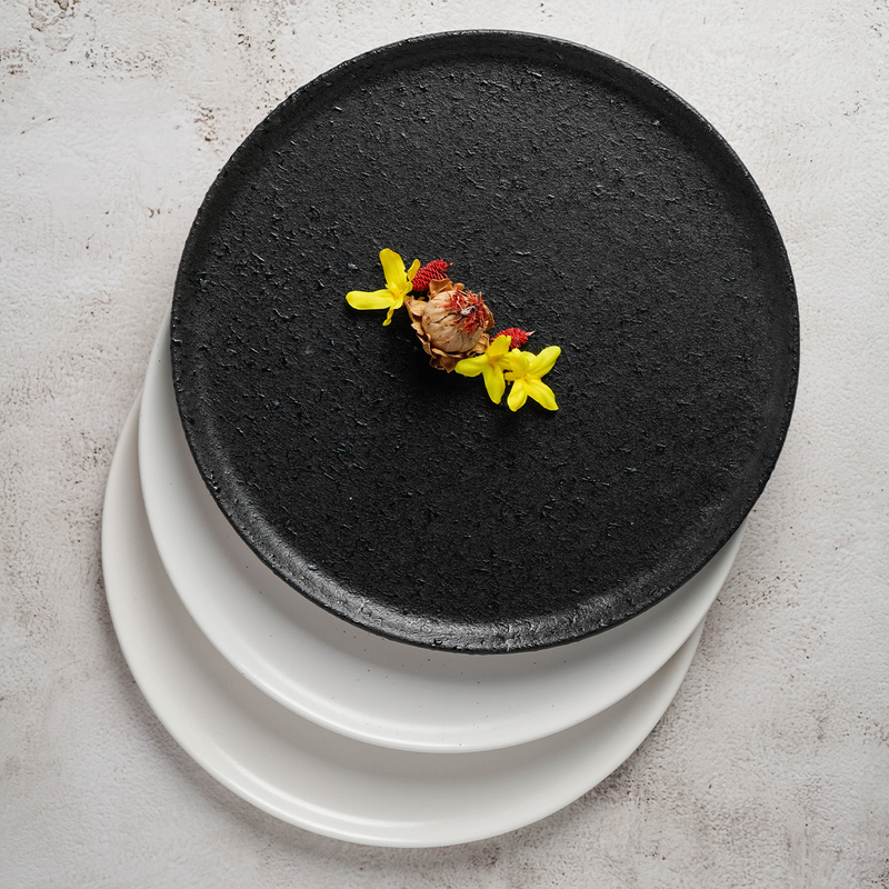 Round Flat Plate Western Restaurant Molecular Cuisine Flat Plate White Ceramic Tableware Hotel Club Artistic Dish Cold Dish Plate Round Flat Plate Western Restaurant Molecular Cuisine Flat Plate White Ceramic Tableware Hotel Club Artistic Dish Cold Dish Plate
