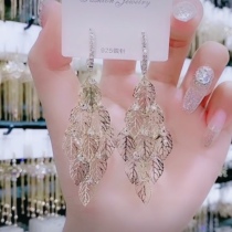 Geometric diamond leaf tassel earrings female 2020 new trendy sterling silver needle Korean temperament net red high-end earrings