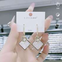 Liyin shell letter square earrings womens long temperament simple earrings net red personality trendsetter ear jewelry