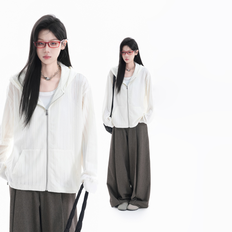 【Sitting and Eating Will Make You Poor】Summer Lazy Style Hollow Sunscreen Cardigan for Women with Design Sense, Cat Ear Hooded Thin Jacket