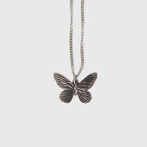  (Sitting and eating mountain air)Korean retro ins high street dark mid-length butterfly pendant cold wind niche necklace