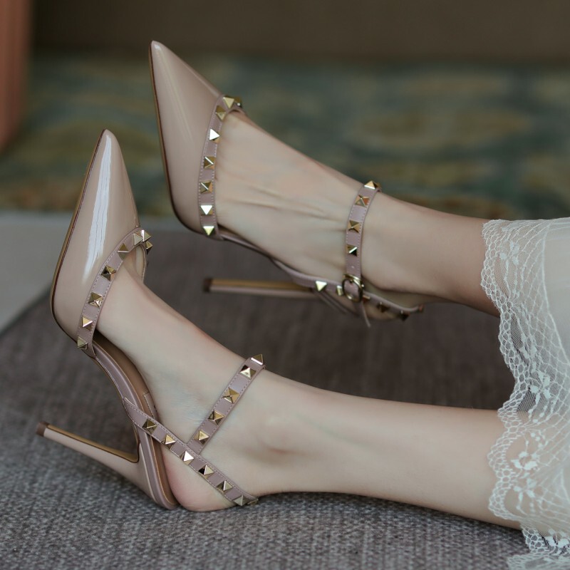 2026 Spring/Summer New Style Studded Pointed Toe High Heel Stiletto Closed-Toe Mules Mid-Heel Sandals Women's Single Strap Buckle Shoes