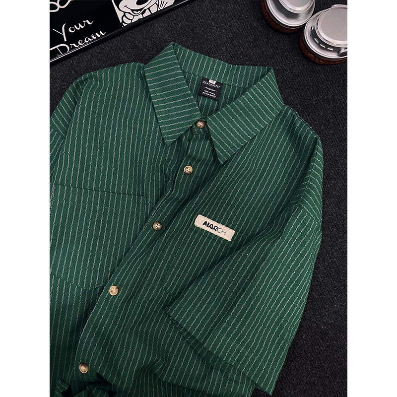 Japanese Retro Green Letter Car Logo Short-Sleeved Shirt for Women, Summer Textured Casual Versatile Couple Half-Sleeve Shirt