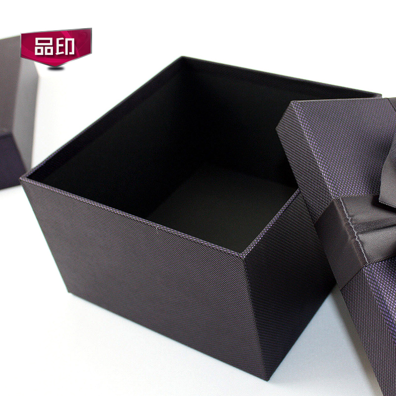 large square hat box