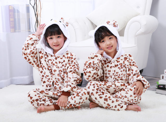 Khủng long hoạt hình trẻ em động vật đồ ngủ liền kề bé dễ thương nhung cô gái nhung dày mùa thu và quần áo cậu bé bộ khủng long