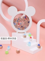 Белые зубы бука