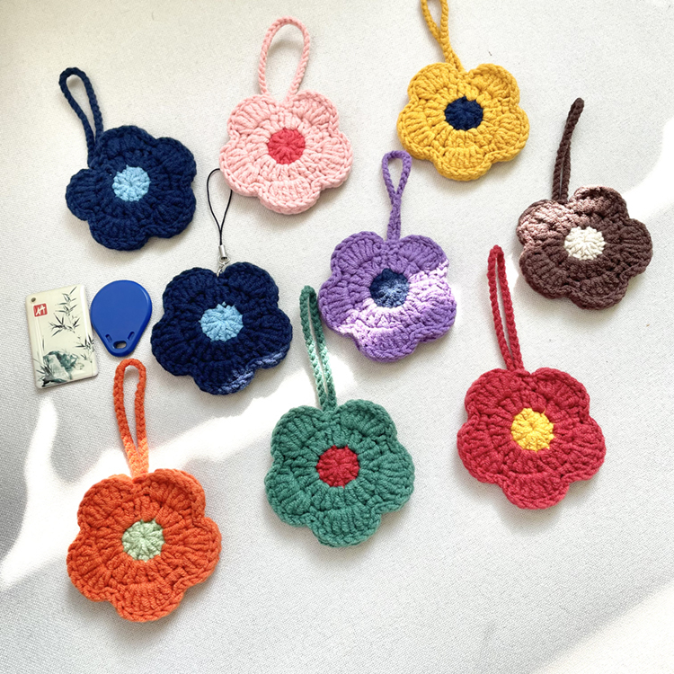Finished Product in Vintage Color with Small Flowers, Handmade Keychain for Access Cards, Crochet Knitted Round Elevator Card Holder Finished Product in Vintage Color with Small Flowers, Handmade Keychain for Access Cards, Crochet Knitted Round Elevator Card Holder