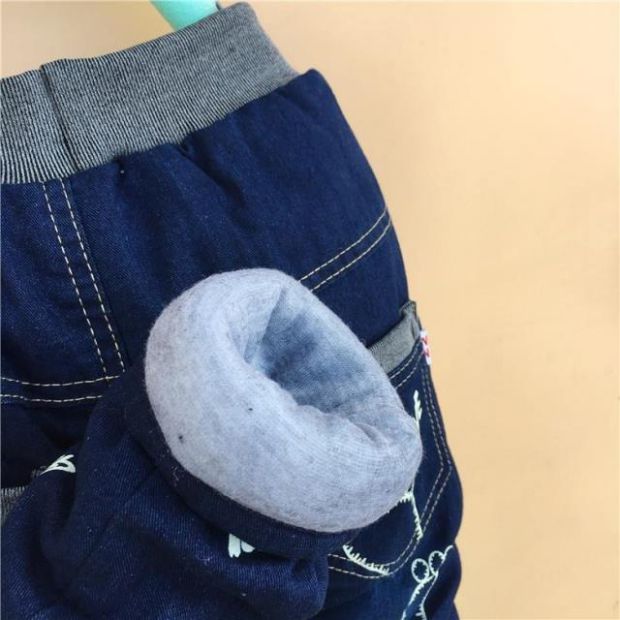 Quần trẻ em Quần mùa đông trẻ em dày 1-2-3-4-5-6 tuổi Quần bé mùa đông Quần cotton bé trai quần jean ống rộng cho bé gái