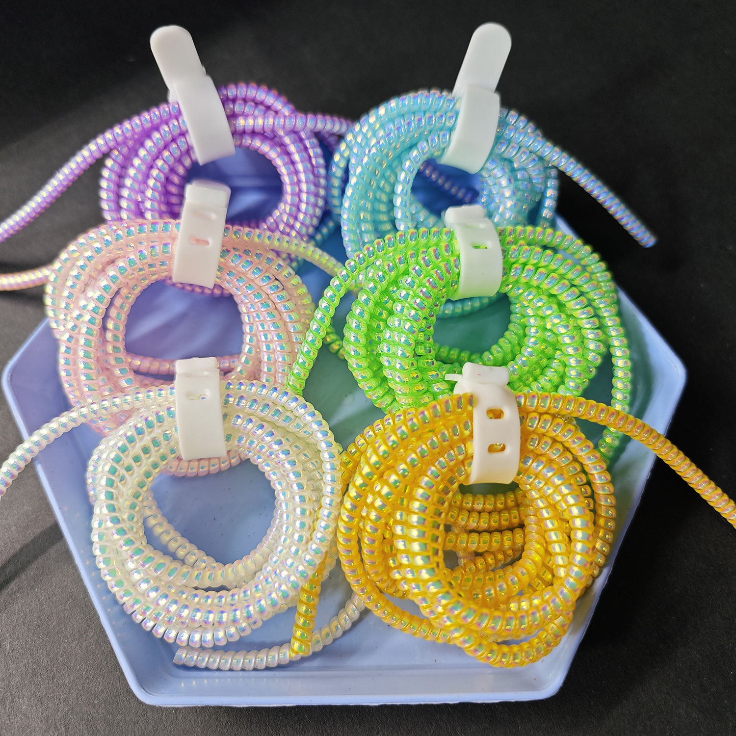 1.4メートルデータケーブル保護コード、保護スリーブ、3色一体型巻き取りケーブルプロテクター、ケーブルバイトデバイス、データケーブル