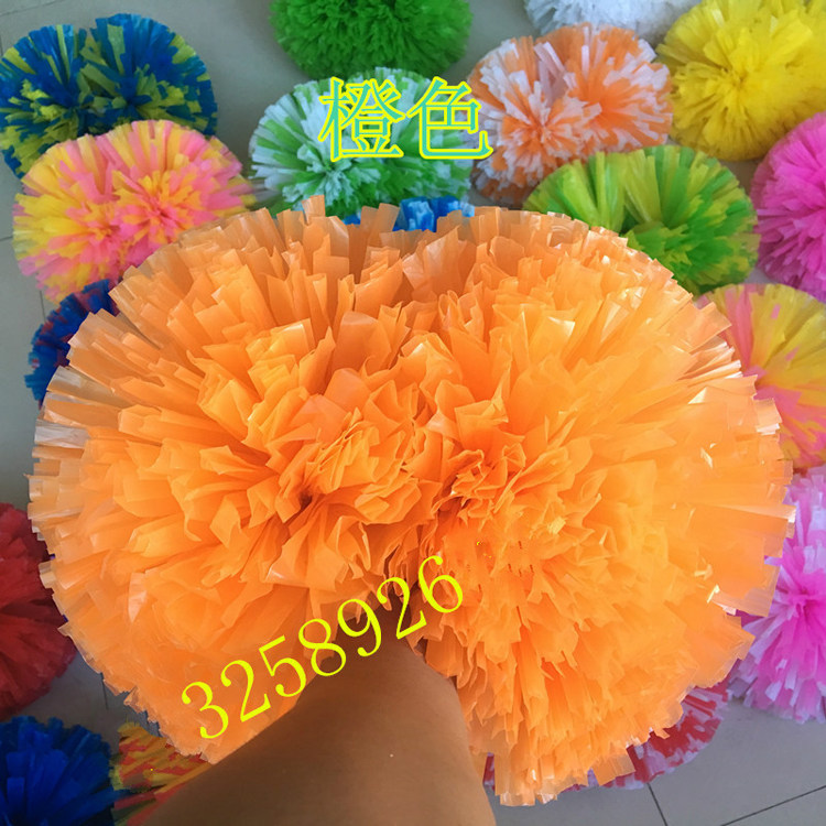 Flower-ball cheerleaders take the flower children's elementary school children hold a pair of hands on a pair of two-lala-la-la-la-la-la-la-la-la-la-la-bigot