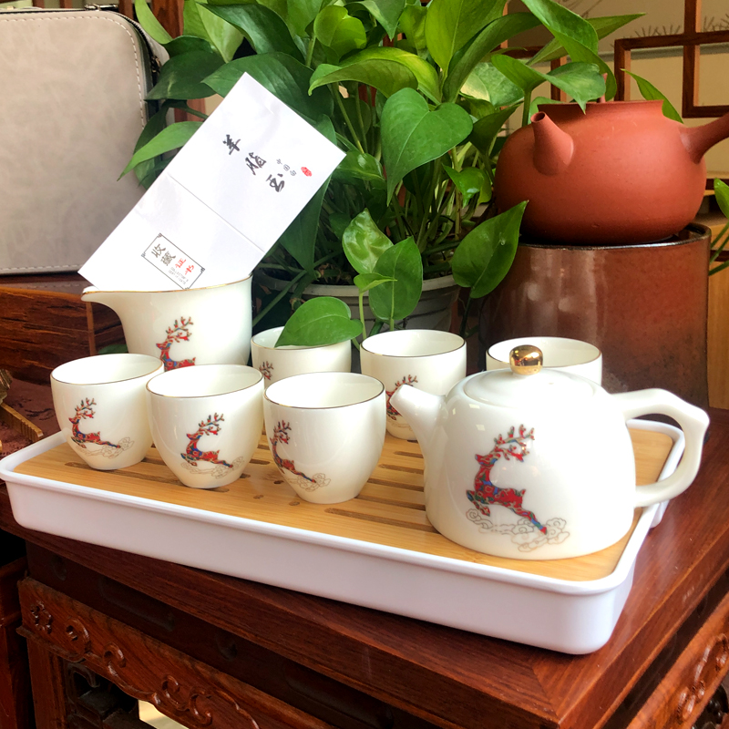 Shea butter jade porcelain 10 head travel tea set Chinese style retro style light luxury and high-end portable ceramic power tea instrumental gift box dress