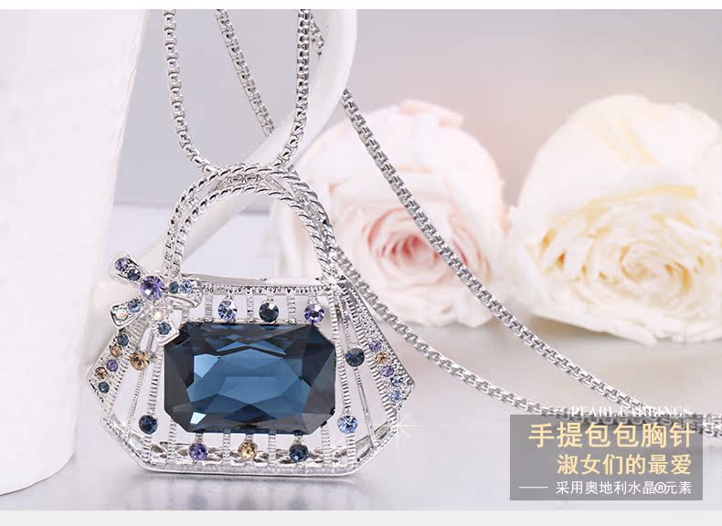 Broche femme BLANCHE en cristal autrichien - Ref 1176773 Image 9
