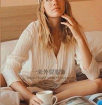 Be sure to bring Ah ~ spring new super thin white wrinkled V-neck Joker long sleeve coat lady
