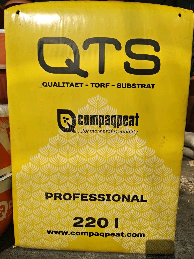 Ningbo Meizhi peat meat nutrition horticultural flowers potted planting soil sterile imported organic soil coarse fiber