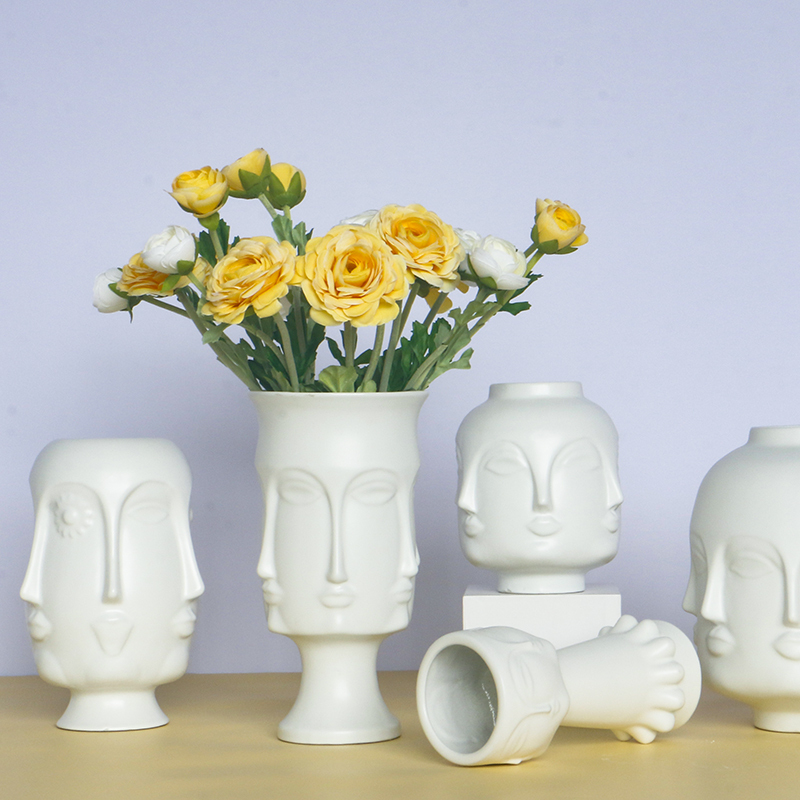 Modern Simple White Muse Ceramic Face Vase Creative Hydroponic Dried Flower Vessel Home Dining Table Decoration Modern Simple White Muse Ceramic Face Vase Creative Hydroponic Dried Flower Vessel Home Dining Table Decoration