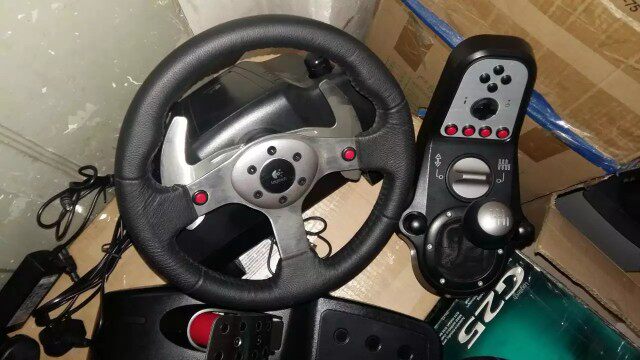 Руль 罗技logitechg27／g29／g920／g25游戏方向盘