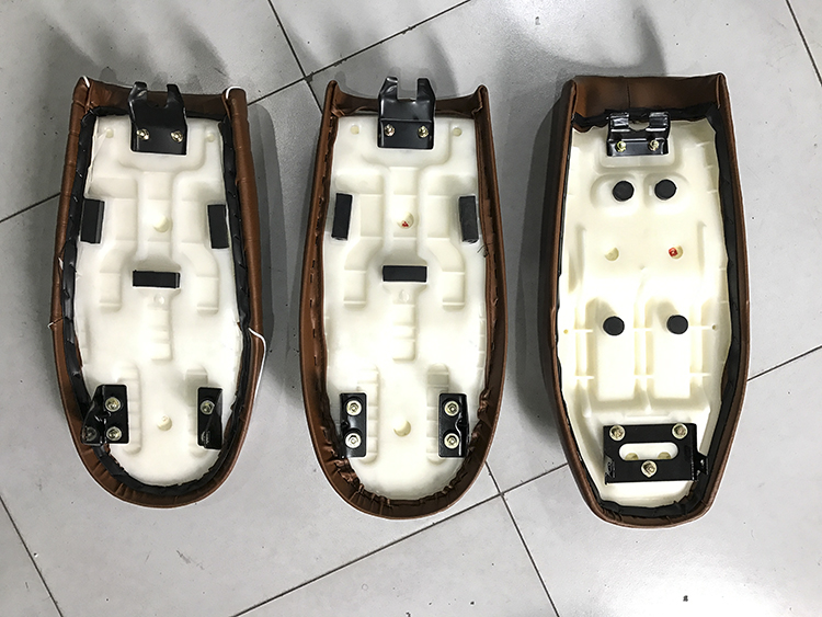 Xe máy retro sửa đổi đệm dài sâu bướm đệm ghế túi CG125 Jialing 70 ánh sáng - Đệm xe máy da bọc yên xe exciter 150