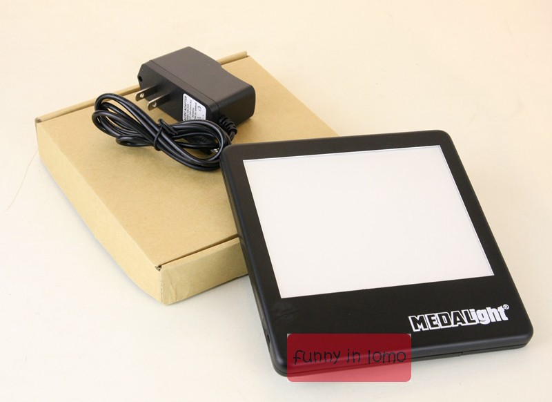 Hong Kong Meida Liang MEDALight film Film Viewer LP-100N light board light box