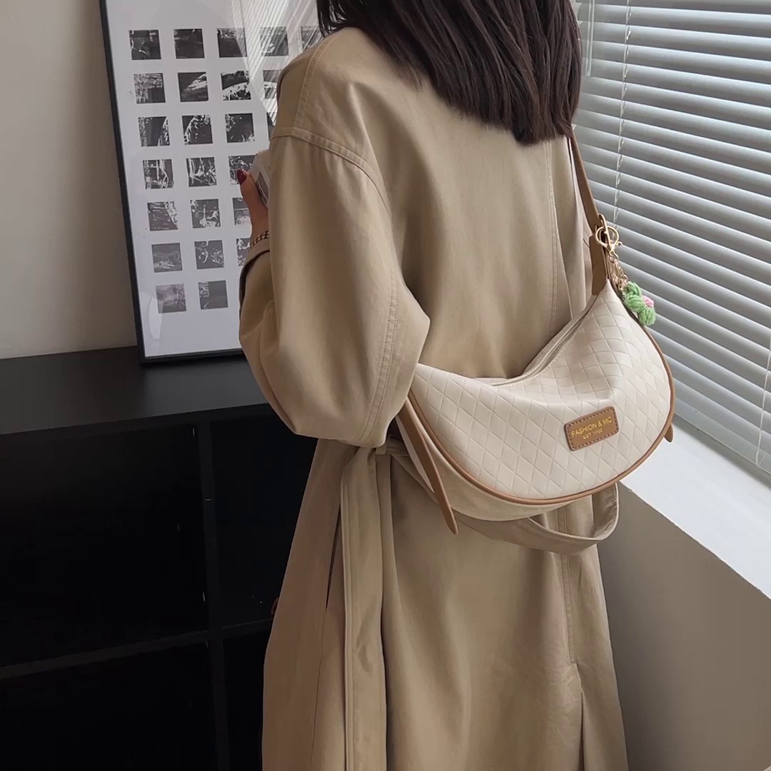 Hong Kong tide brand fashion small bag female 2022 new high-end Western style all-match one-shoulder messenger dumpling bag