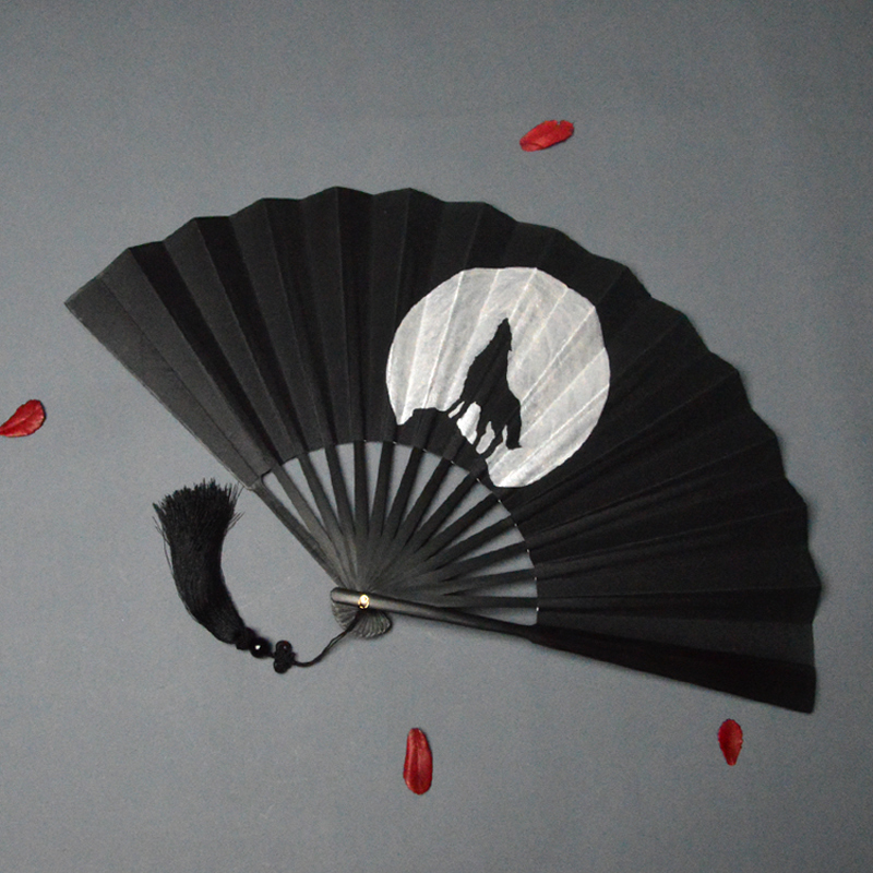 Fan-folding fan custom Chinese windy paper hand-painted ancient wind 10 inch black fan with a male and female style gift folding fan