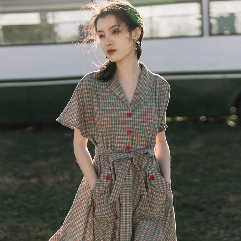 Sandro Monsl French style retro foreign dress Women 2022 Summer light cooked ethos Thin Plaid Long Dress
