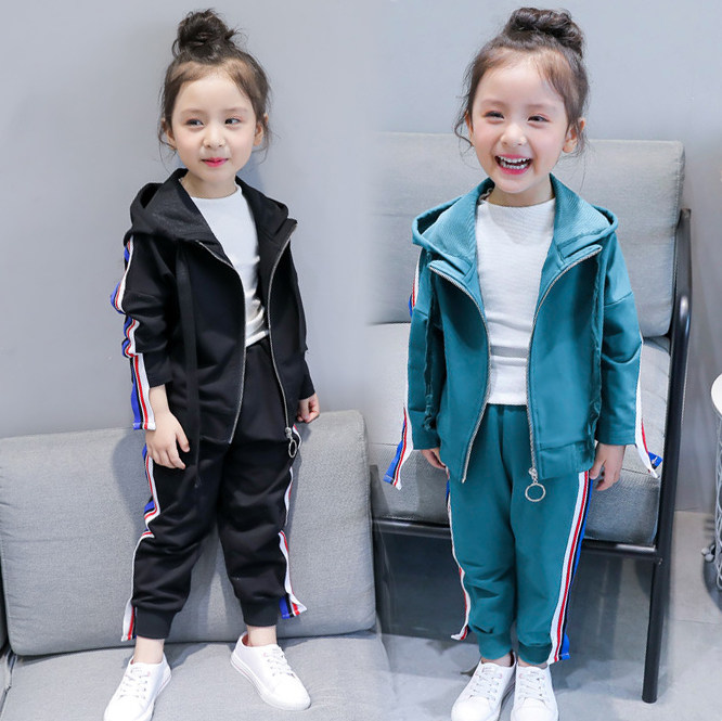 Girl's winter clothing suit 2018 new Korean version trendy boomers Thickened Baby Two Sets Children Suit