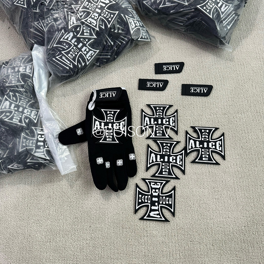 world.taobao.com: Alice Hollywood Cross Logo Motorcycle Gloves