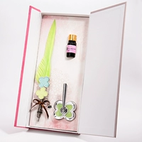 Четырехлистные перья