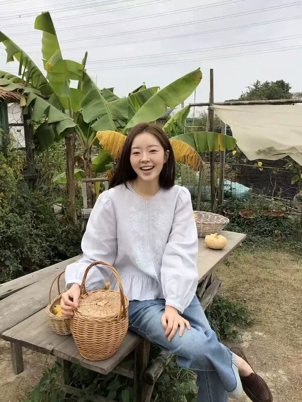 Ouur Sicily Mi Lu 1208 Korean Style Spring Embroidered Lace Ruffled Long-Sleeved Ramie Shirt for Women