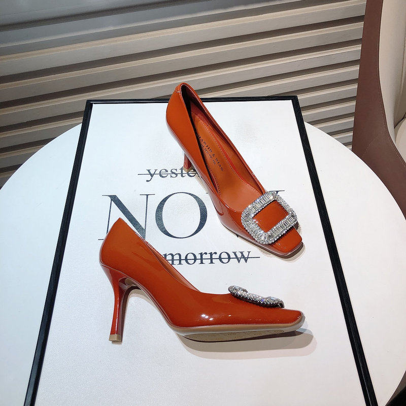 A D Hepburn ~ water drilling square buckle fine heel single shoe woman 2023 Spring new retro square head lacquered leather high heel shoe-Taobao