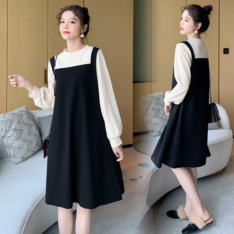 2022 spring new fashion maternity dress Korean version loose fake two-piece suit skirt large size loose and thin