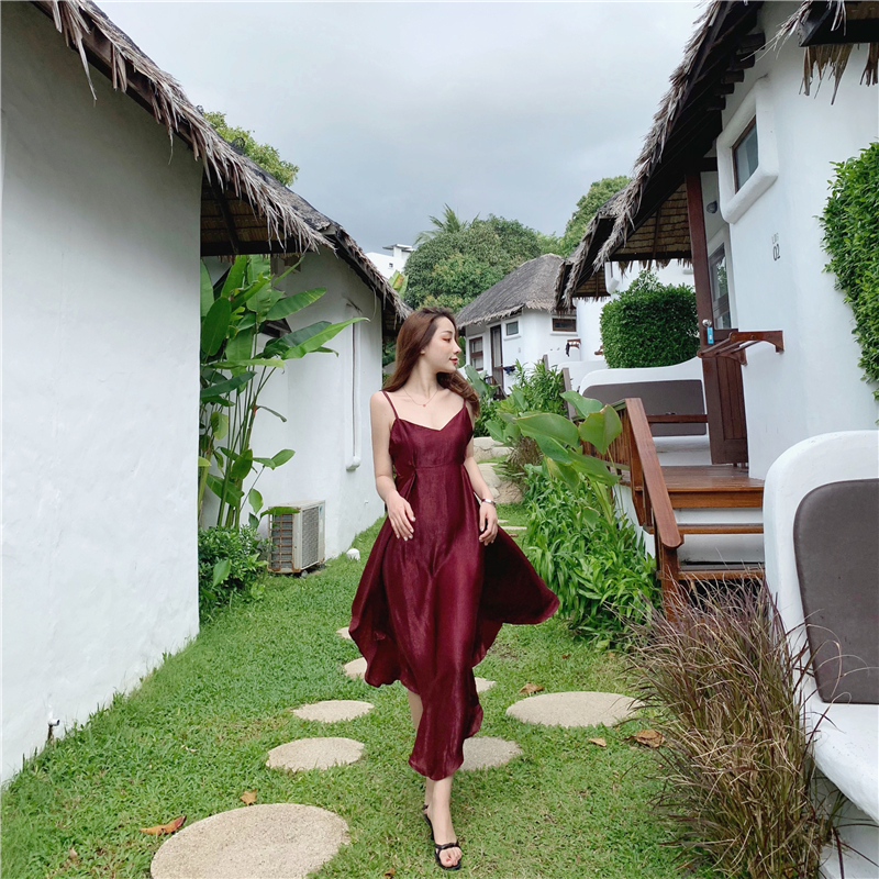 VK旗艦店 韓系露背雙開叉不規則飄逸無袖洋裝