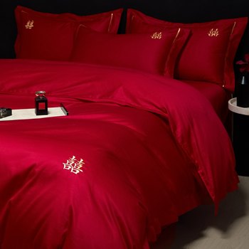 No color fading, no pilling, no shrinkage, and four-piece wedding set