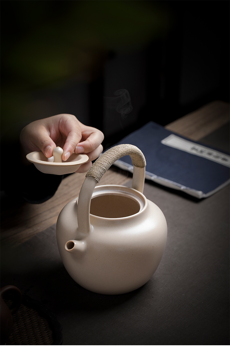 Soda is Cloud art of jingdezhen glaze manual white clay pot pot kettle pot clay POTS to girder kung fu tea taking