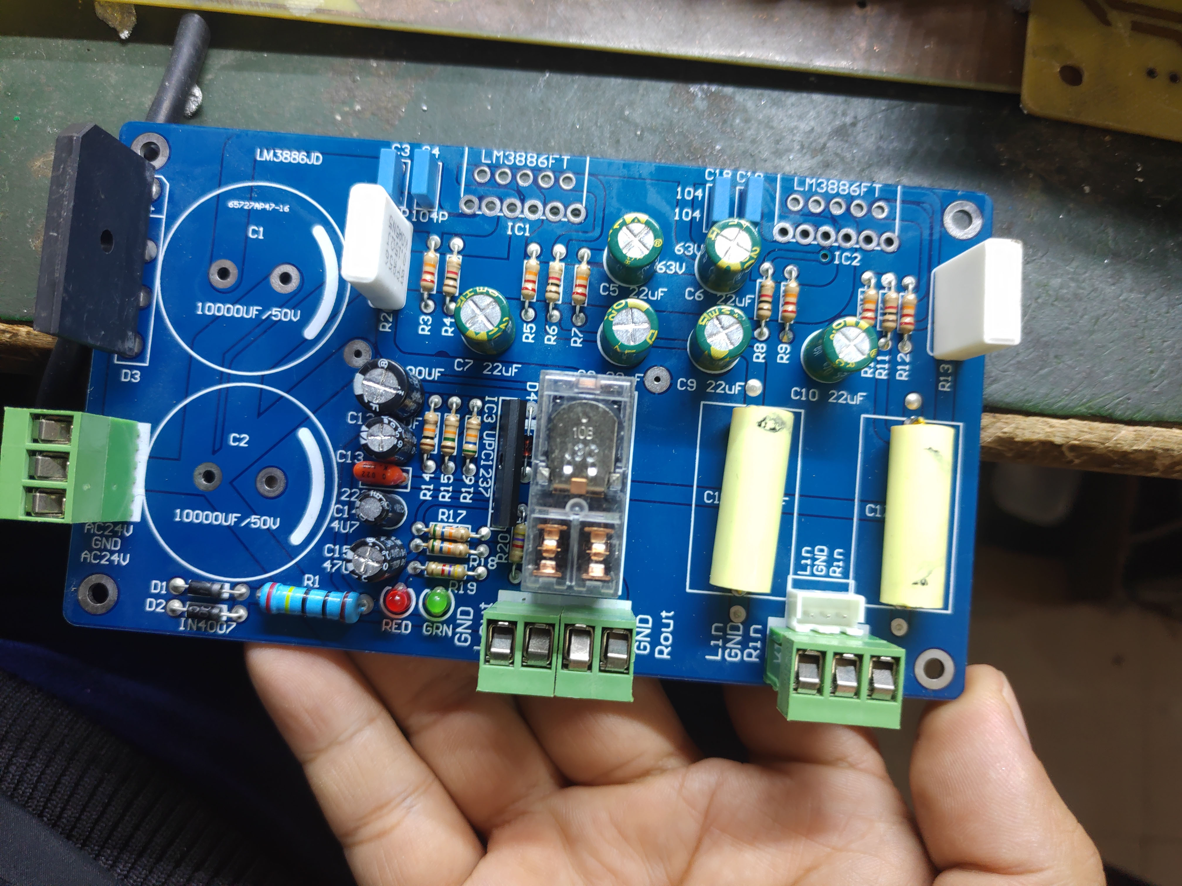 LM3886 dual track horn protection integrated power amplifier board PC empty board loose piece ultra 7293 board 2 0