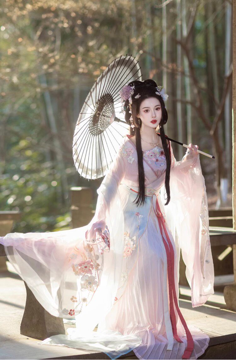 Китайцы одежда наборы 新款原创【玉水轻鸾】刺绣吊带超仙汉服南北朝国风大典走秀明星款