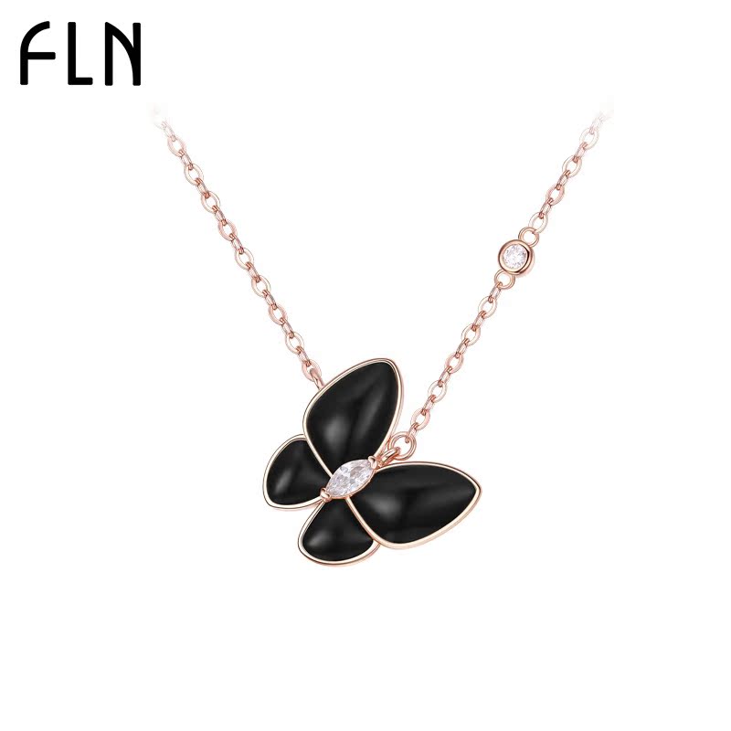 2021 autumn and winter original light extravagant and small crowddesign sensation butterfly necklace woman 999 pure silver color golden Sichuan fritillary lock bone chain