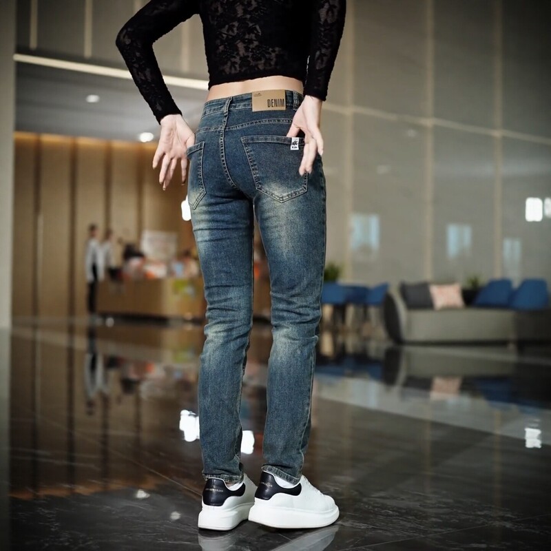 New 2026 Trendy Korean-Style Men's Jeans, Versatile and Comfortable, Vintage Blue, Slim Straight Fit, Stretchy Long Pants New 2026 Trendy Korean-Style Men's Jeans, Versatile and Comfortable, Vintage Blue, Slim Straight Fit, Stretchy Long Pants
