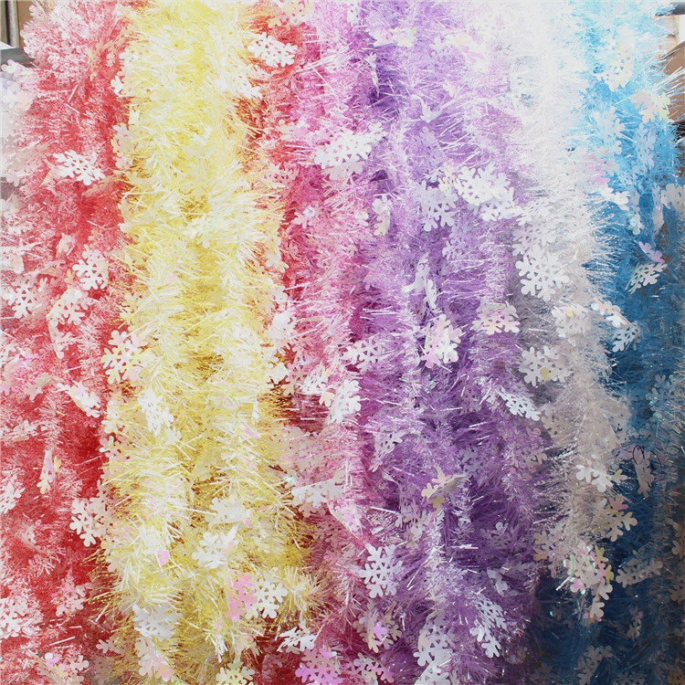 Christmas decoration supplies plush strip snowflake brush strip color ribbon pull flower color strip shopping mall hotel creative scene layout