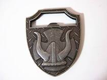 Original US Navy destroyer Carney destroyer pure copper shield shaped commemorative beer screwdriver EDC bottle opener