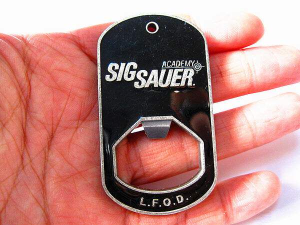 American SIG SAUER Sig Sauer pure copper commemorative bottle starter EDC brass dog tag bottle opener