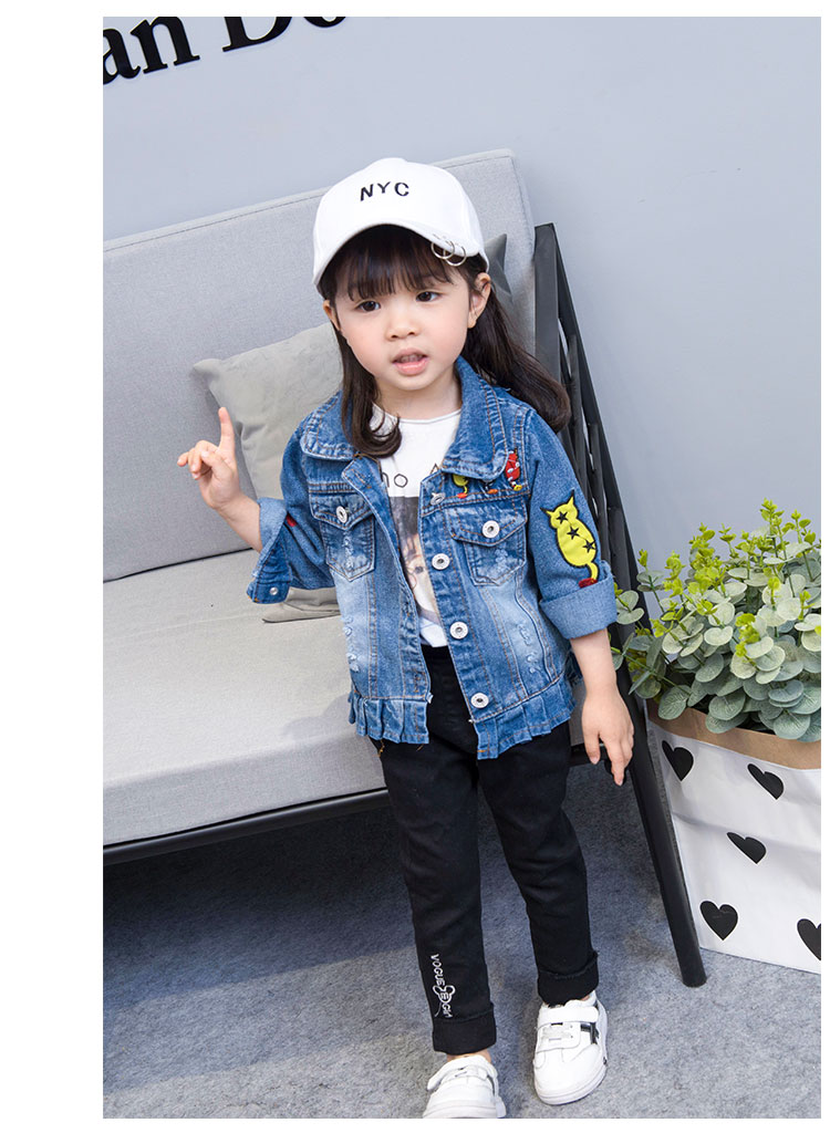 Áo khoác denim nữ 2018 xuân hè mới cộng với nhung dày nữ bé ngoại quốc phiên bản Hàn Quốc của áo thêu thủy triều áo khoác trẻ em nữ 8 tuổi