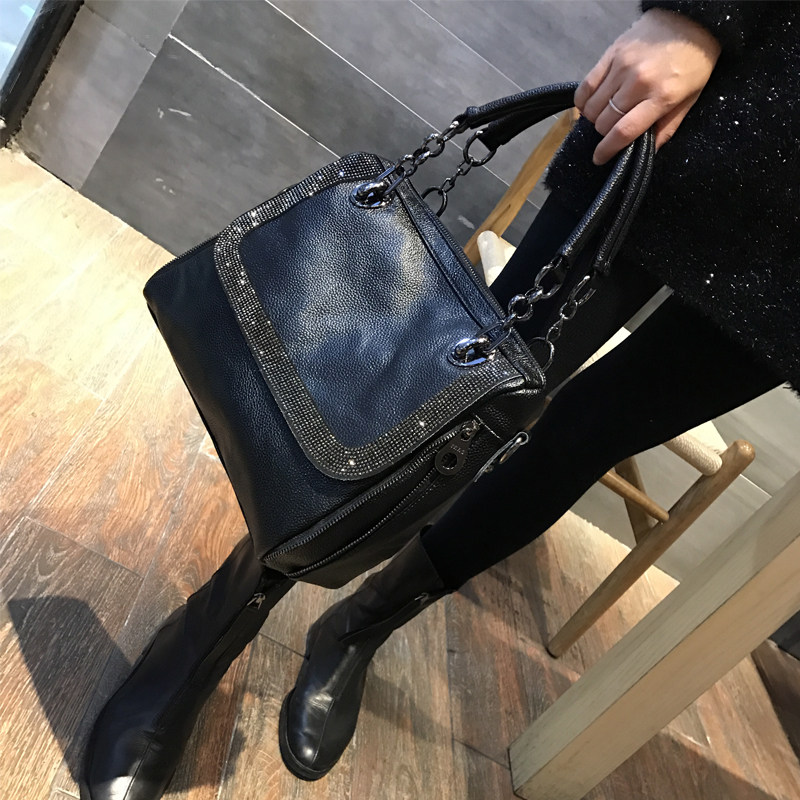 Tide - plate cow leather bag girl 2023 new minimal European and American bag large capacity soft - leather bag bag